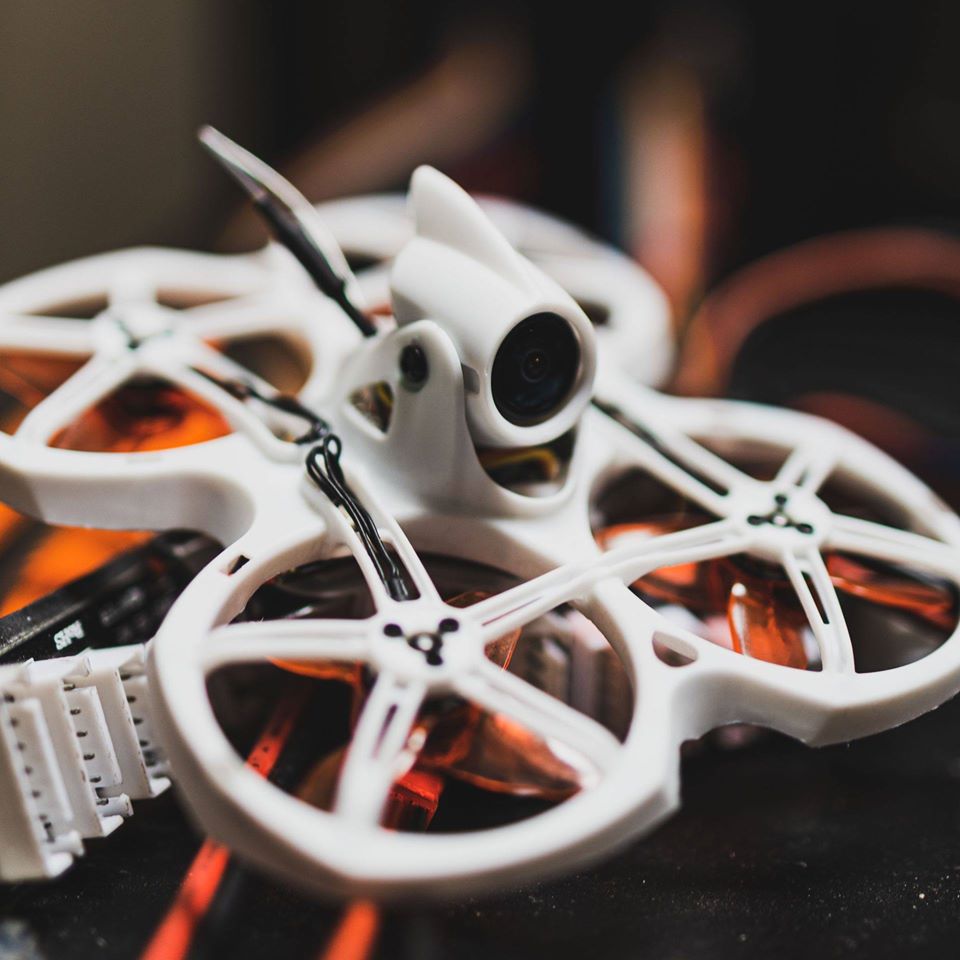 Emax Tinyhawk II 2 RTF FPV Rac - огляд і ціна Eachine Drone E010